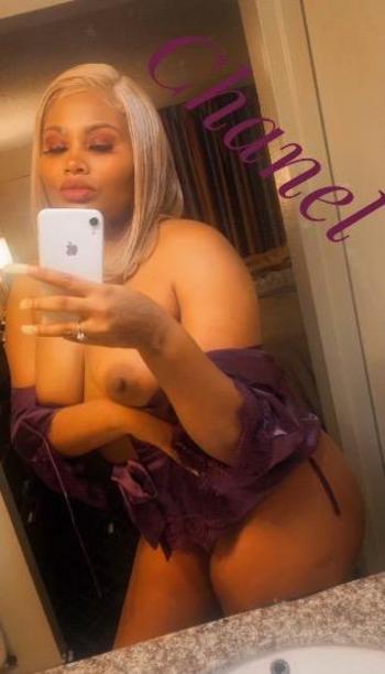 Chanel, 23  female escort, Odessa