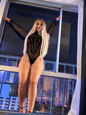 Isabella , 25  female escort, Odessa
